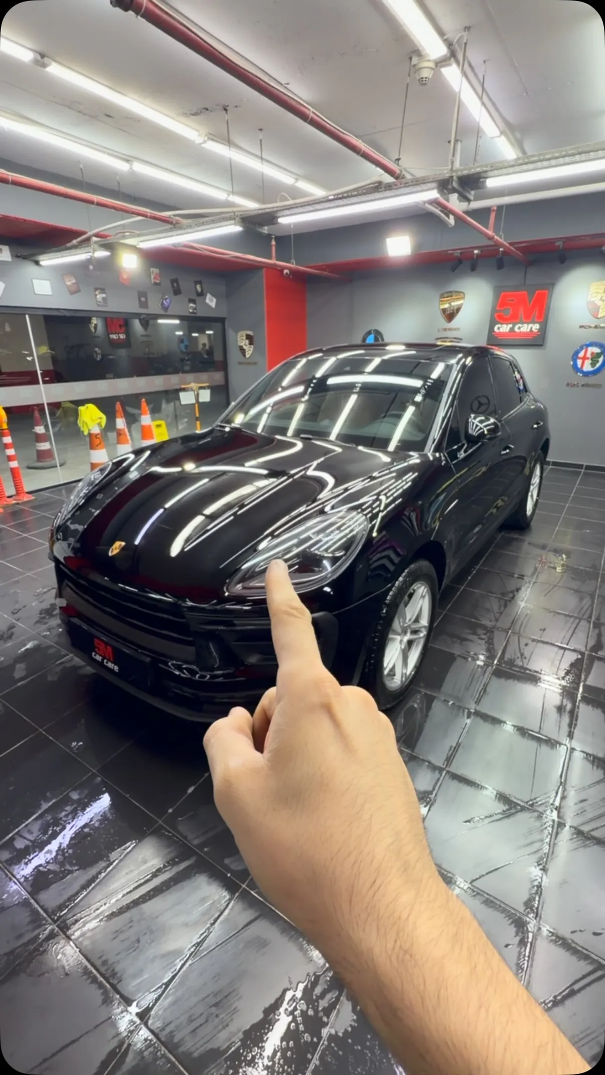 5M Car Care Yenibosna stüdyosunda PPF kaplama yapılmış siyah Porsche